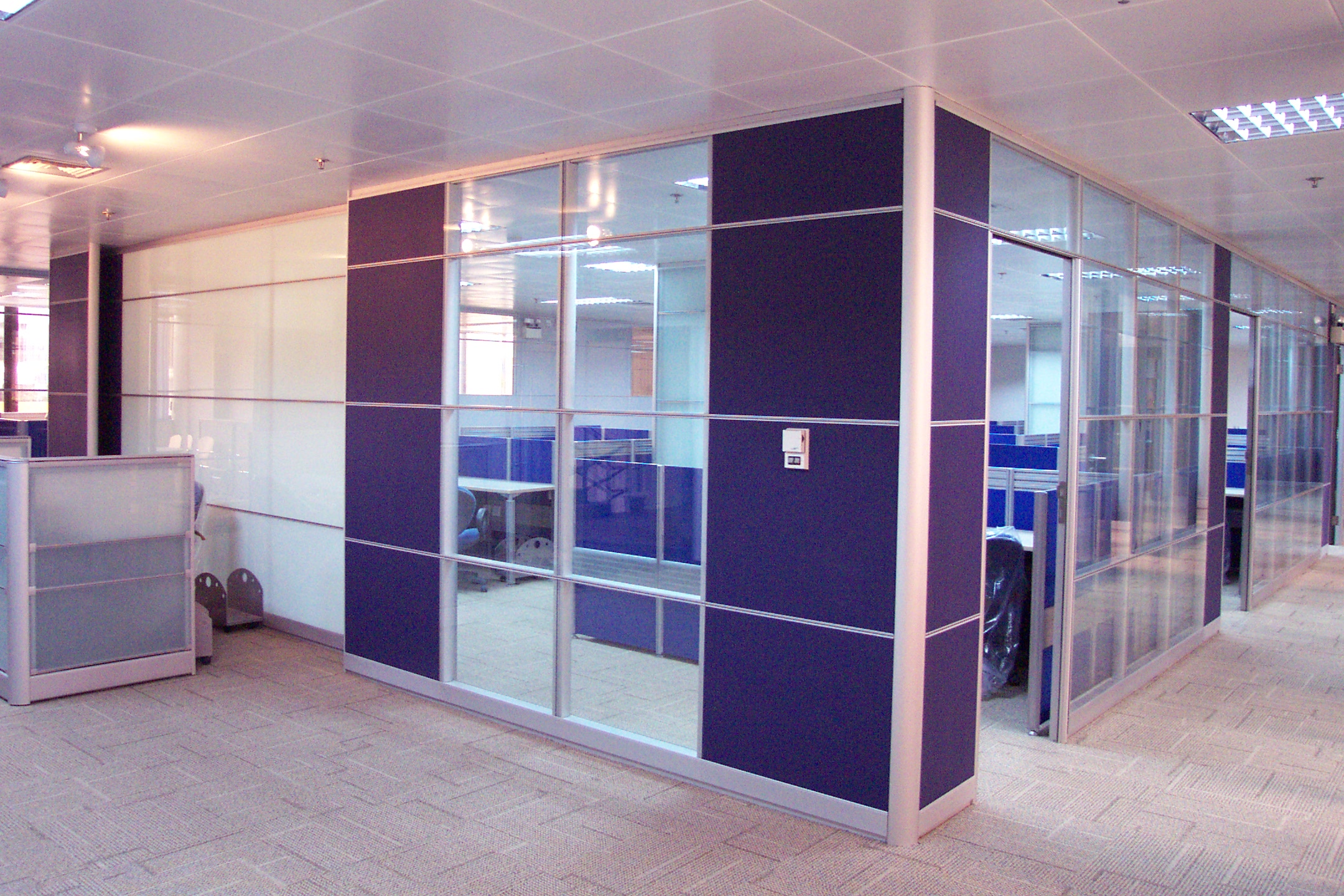 多功能组合型玻璃隔断能否成为趋势(图2) 多功能组合型玻璃隔断能否成为趋势(图2)