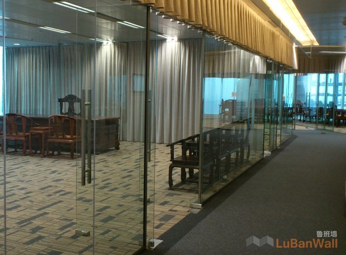 办公室做玻璃隔断为什么一定要选简合鲁班墙?(图4) 办公室做玻璃隔断为什么一定要选简合鲁班墙?(图4)