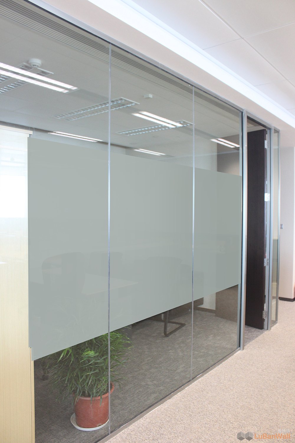 会议室玻璃门如何隔音-简合咨询-高隔断-高隔间-广州简格高隔间，高隔断墙厂家网(图2)